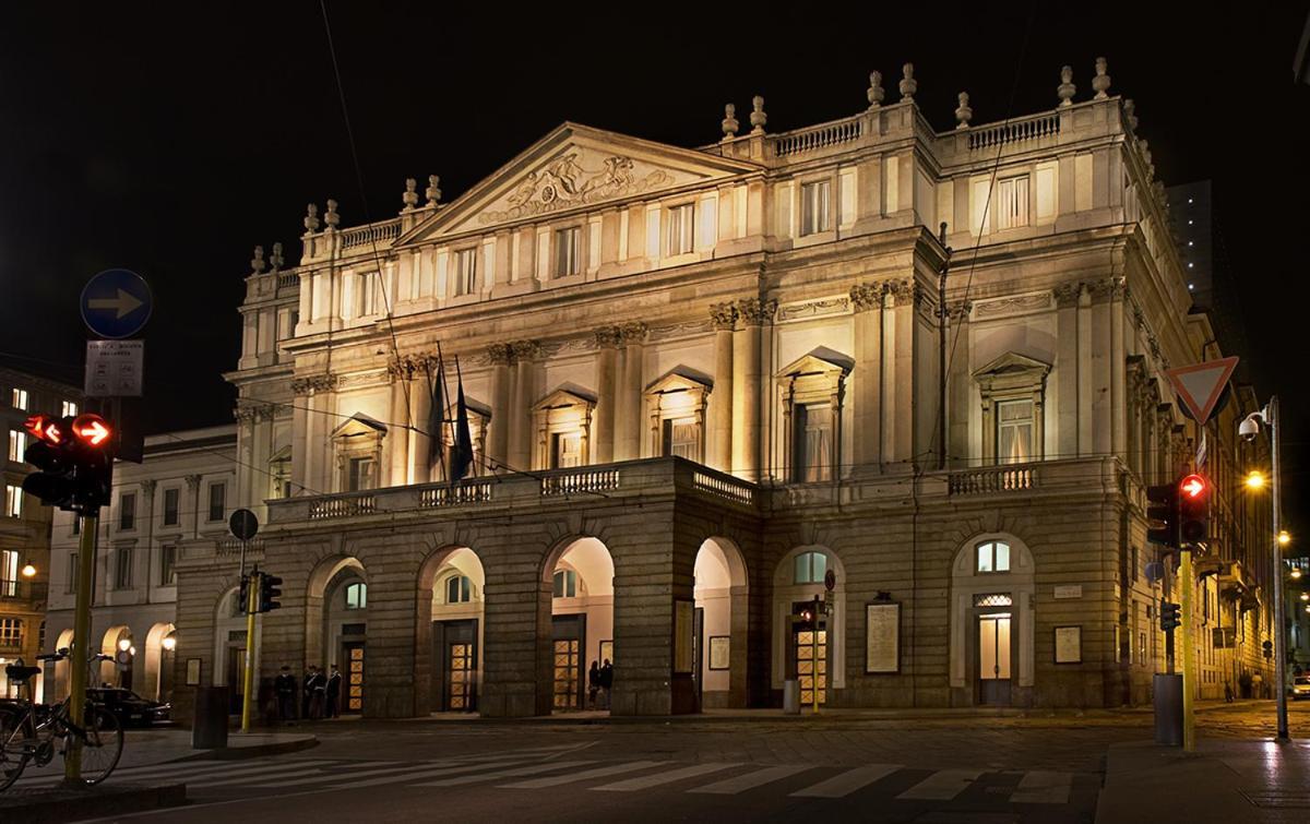 Intomilan Galleria Duomo I Boutique & Design Aparthotel Luaran gambar